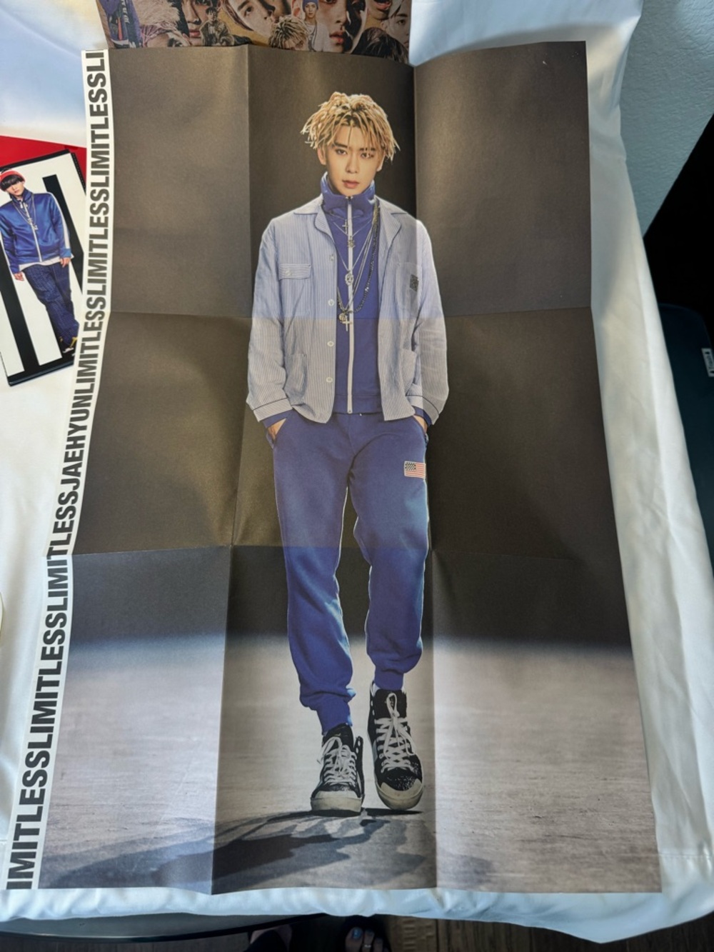 NCT 127 Limitless CD Album Set with stickers, photos, and lots more - Picture 14 of 16